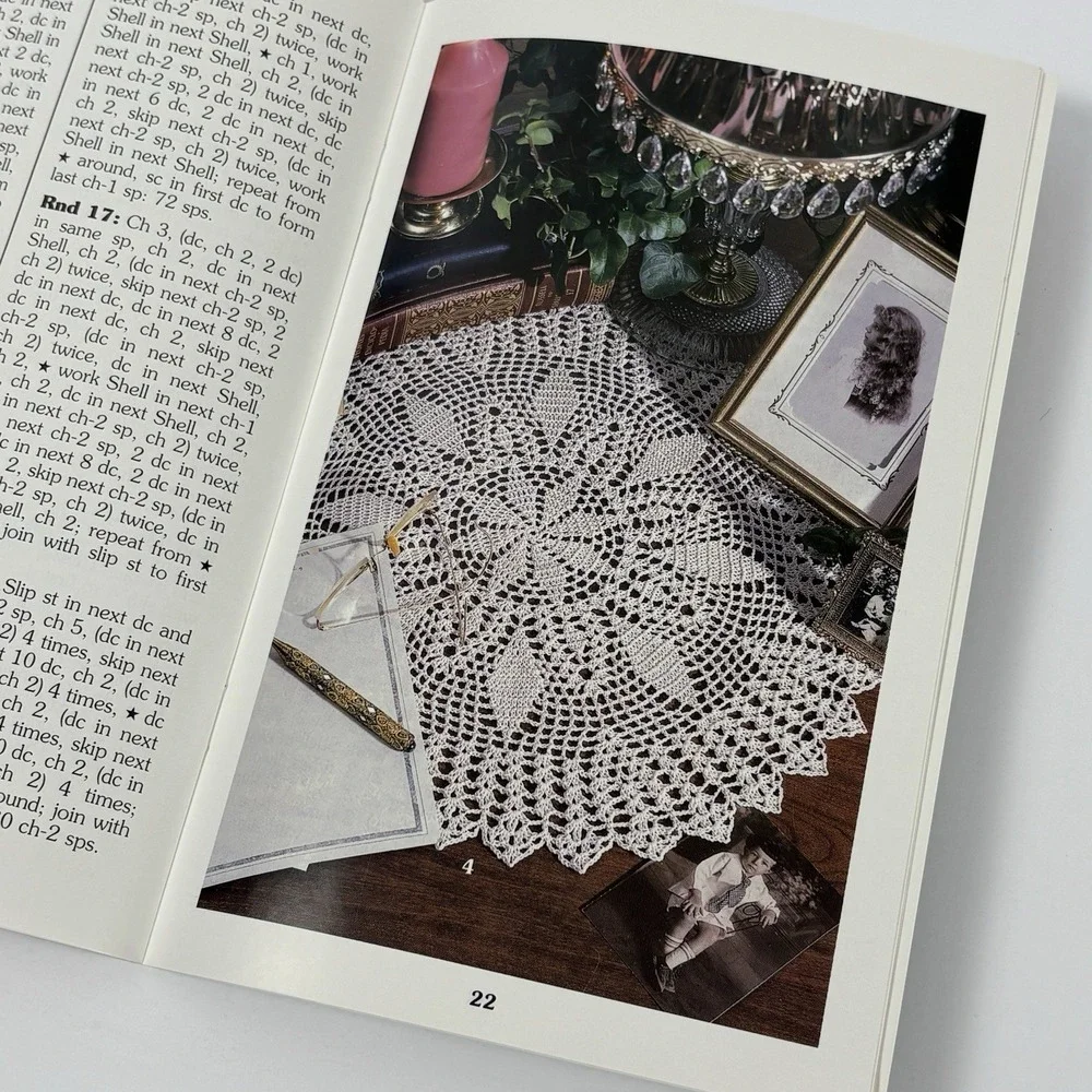 Leisure Arts Little Books Delightful Doilies‎ Crochet Pattern Booklet R18-7 VTG